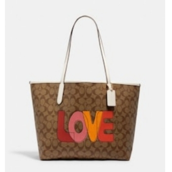 ๐บ๐ฒI LOVE COACH " Love Sign Signature City Tote show the whole world ๐ ๐ - Picture 8 of 8